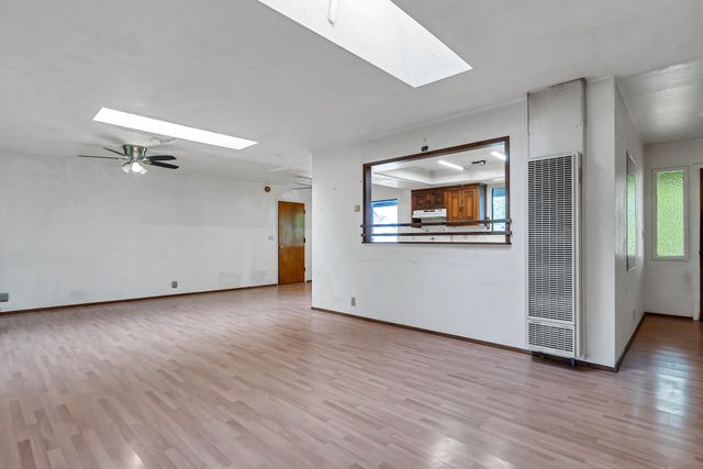 240 D Street, Tehama, CA 96090