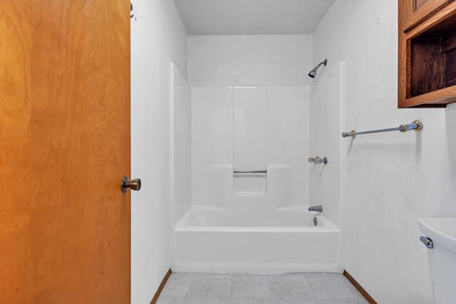 240 D Street, Tehama, CA 96090