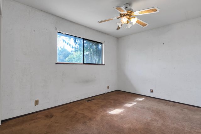 240 D Street, Tehama, CA 96090