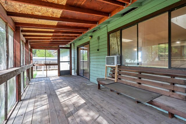 240 D Street, Tehama, CA 96090