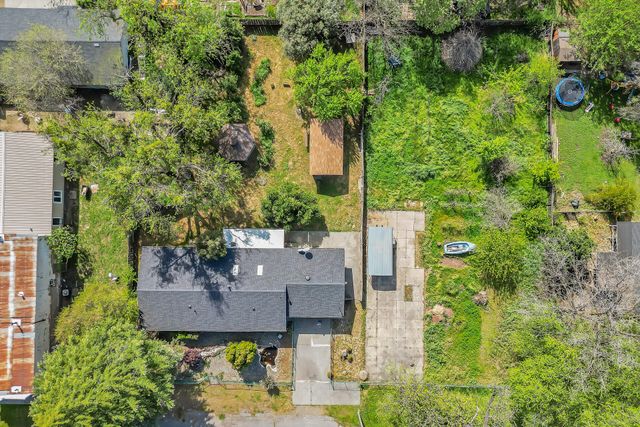 240 D Street, Tehama, CA 96090