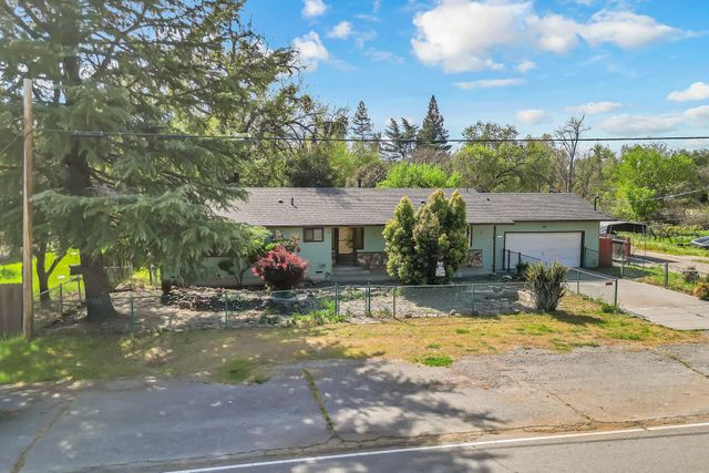 240 D Street, Tehama, CA 96090