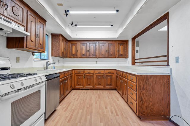 240 D Street, Tehama, CA 96090