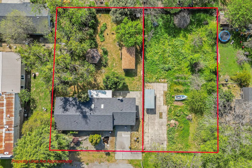 240 D Street, Tehama, CA 96090