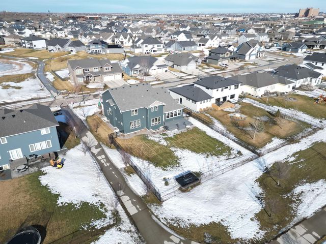 2858 RIVERS BEND Drive E, West Fargo, ND 58078