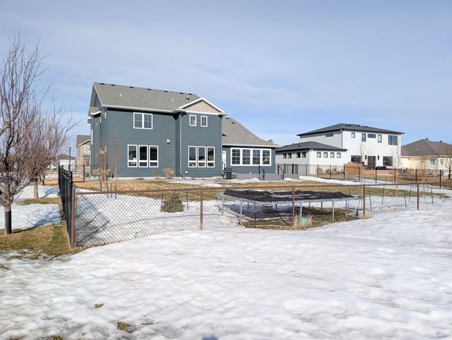 2858 RIVERS BEND Drive E, West Fargo, ND 58078