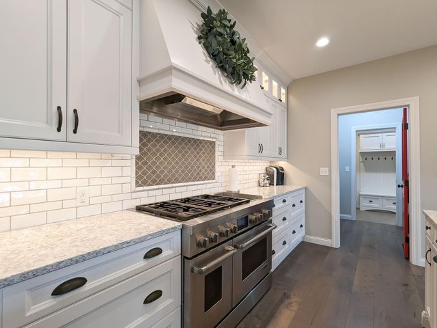 2858 RIVERS BEND Drive E, West Fargo, ND 58078