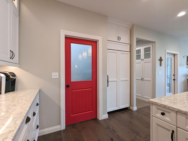 2858 RIVERS BEND Drive E, West Fargo, ND 58078