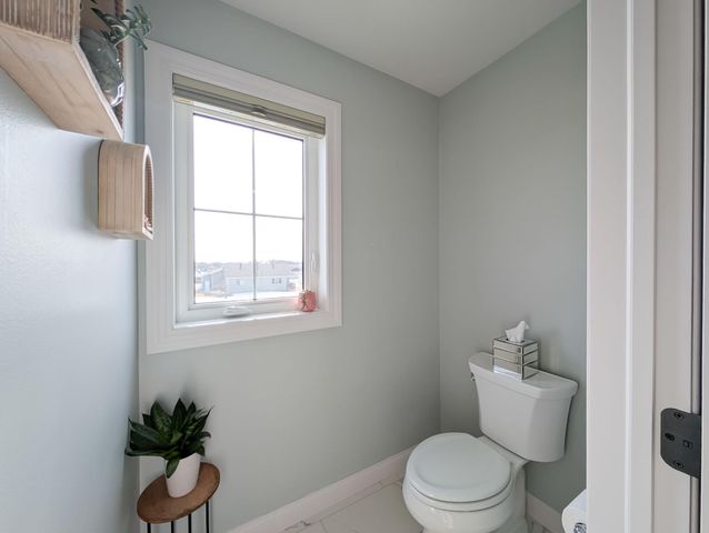 2858 RIVERS BEND Drive E, West Fargo, ND 58078