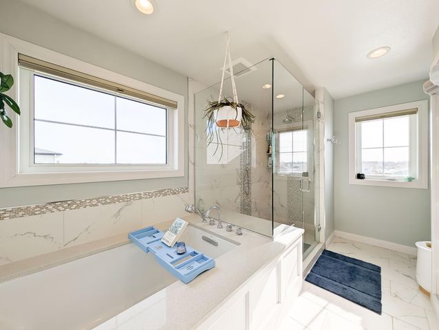 2858 RIVERS BEND Drive E, West Fargo, ND 58078