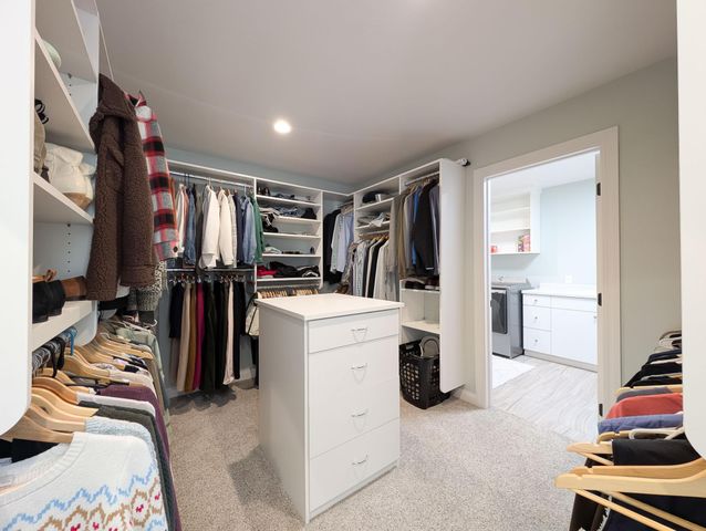 2858 RIVERS BEND Drive E, West Fargo, ND 58078