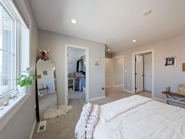 2858 RIVERS BEND Drive E, West Fargo, ND 58078