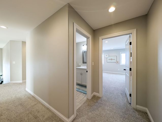 2858 RIVERS BEND Drive E, West Fargo, ND 58078