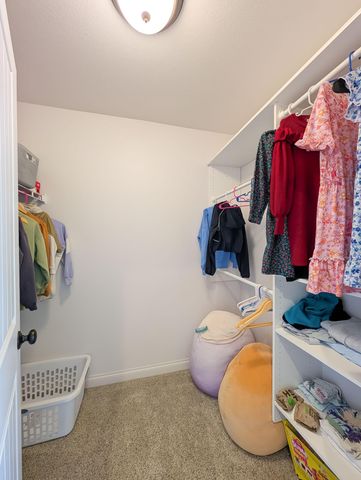 2858 RIVERS BEND Drive E, West Fargo, ND 58078