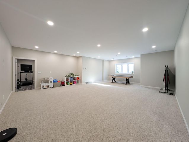 2858 RIVERS BEND Drive E, West Fargo, ND 58078