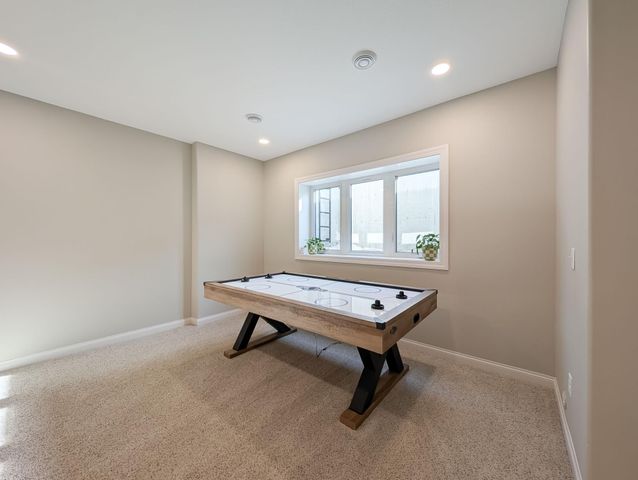 2858 RIVERS BEND Drive E, West Fargo, ND 58078