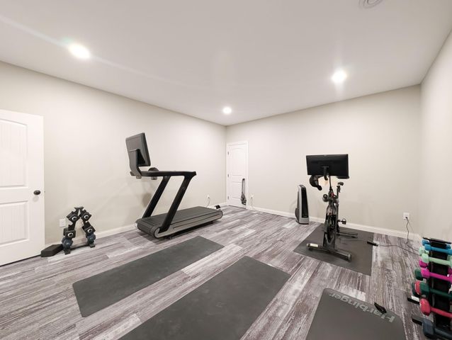 2858 RIVERS BEND Drive E, West Fargo, ND 58078