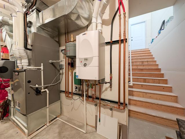 2858 RIVERS BEND Drive E, West Fargo, ND 58078