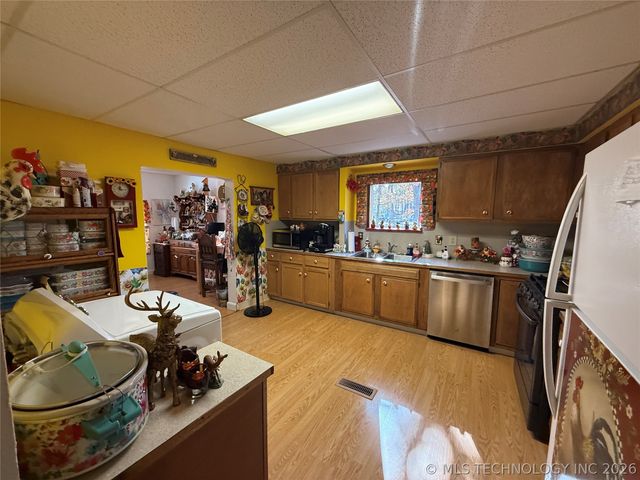 18021 S 71st West Avenue, Mounds, OK 74047