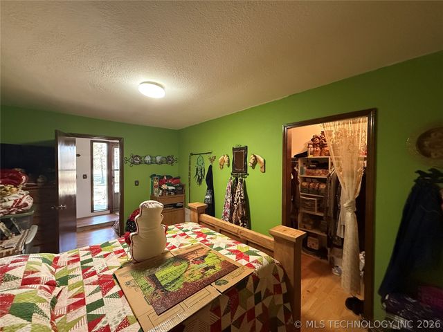 18021 S 71st West Avenue, Mounds, OK 74047