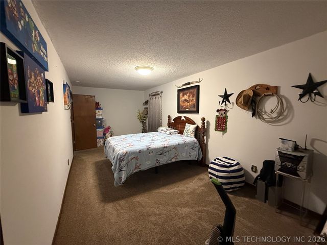 18021 S 71st West Avenue, Mounds, OK 74047