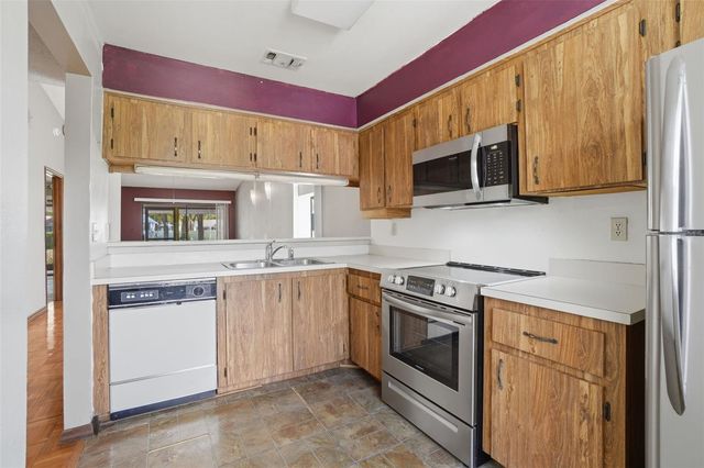 498 PRESTWICK PLACE, Kissimmee, FL 34759