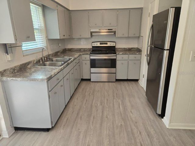 7607 W CARACAS STREET, Tampa, FL 33615