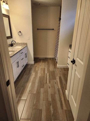 6730 Parwood Dr, Baxter, TN 38544