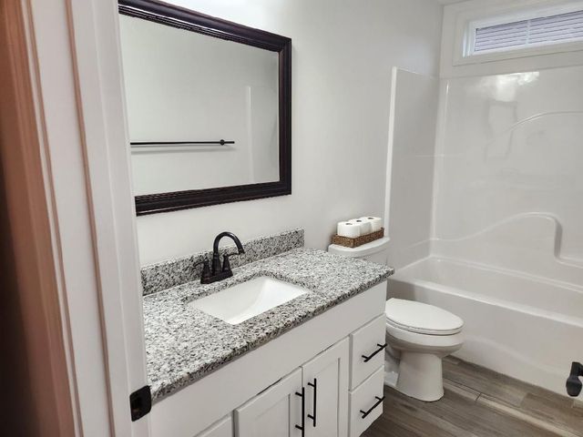 6730 Parwood Dr, Baxter, TN 38544