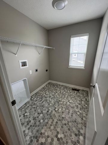 8579 Tupelo Way, Plain City, OH 43064