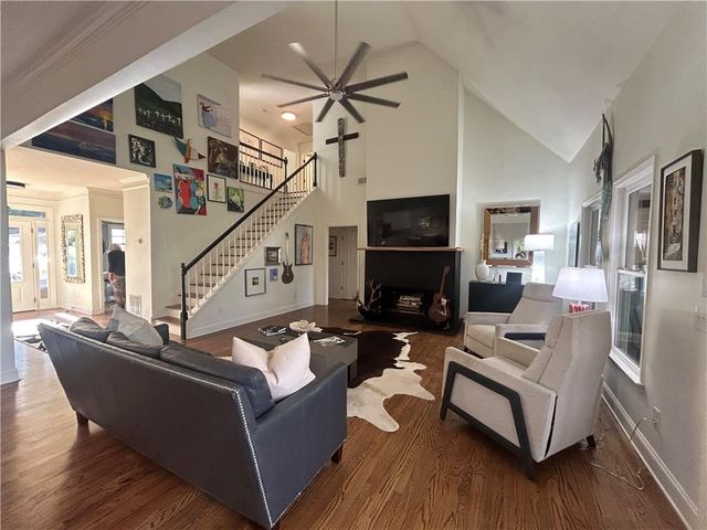 2672 Catawba NW Drive, Kennesaw, GA 30152