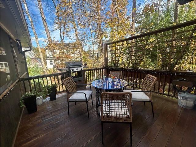 2672 Catawba NW Drive, Kennesaw, GA 30152