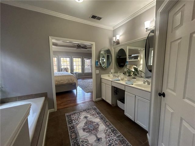 2672 Catawba NW Drive, Kennesaw, GA 30152