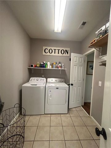 2672 Catawba NW Drive, Kennesaw, GA 30152