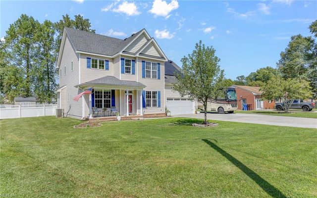 3520 Parr LN, Chesapeake, VA 23323