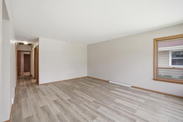 10915 W Harvard LANE, Wauwatosa, WI 53226