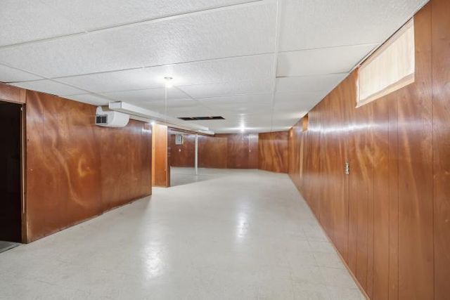 10915 W Harvard LANE, Wauwatosa, WI 53226