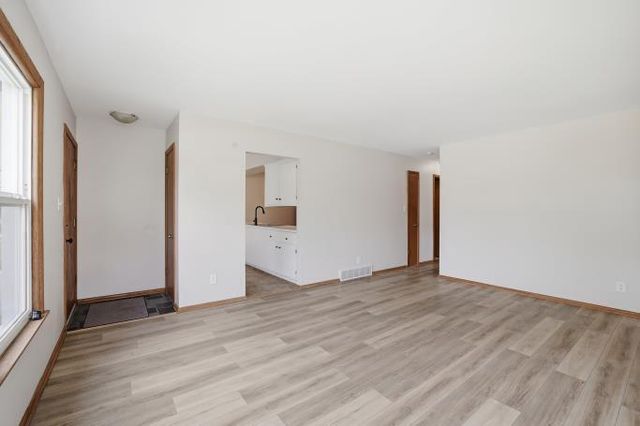 10915 W Harvard LANE, Wauwatosa, WI 53226