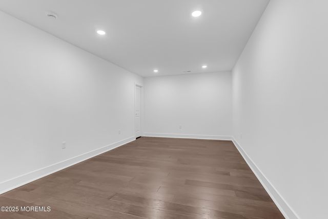 173 Woolley Court, Oakhurst, NJ 07755