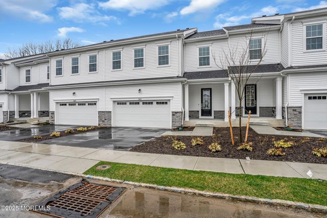 173 Woolley Court, Oakhurst, NJ 07755
