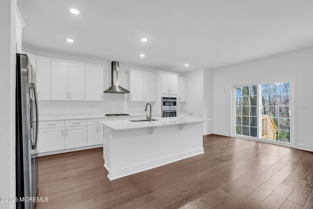 173 Woolley Court, Oakhurst, NJ 07755