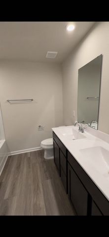869 Knox Crest Dr, Lebanon, TN 37090