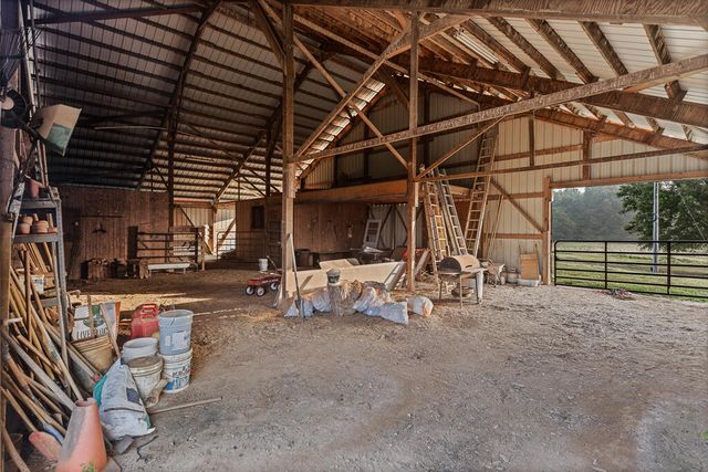 559 White Road SE, Old Fort, TN 37362