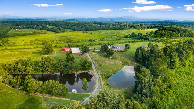 559 White Road SE, Old Fort, TN 37362