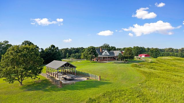 559 White Road SE, Old Fort, TN 37362