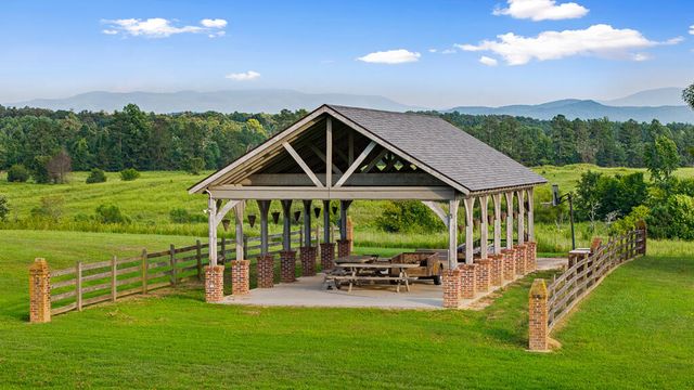 559 White Road SE, Old Fort, TN 37362