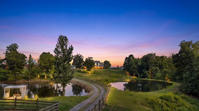 559 White Road SE, Old Fort, TN 37362