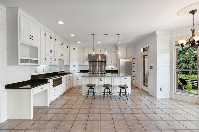 559 White Road SE, Old Fort, TN 37362