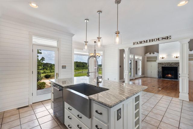 559 White Road SE, Old Fort, TN 37362