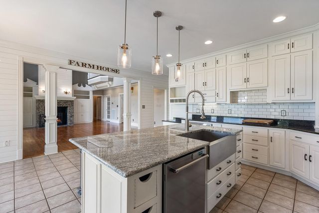 559 White Road SE, Old Fort, TN 37362
